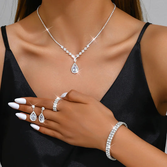 Elara Droplet Elegance Set