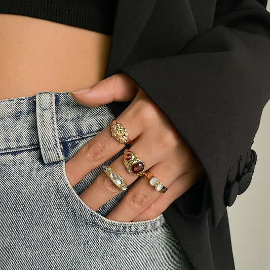 Molten Chic – Vintage 4PC Statement Rings