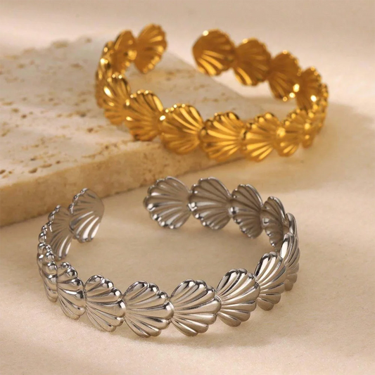 Golden Tides Starfish Cuff